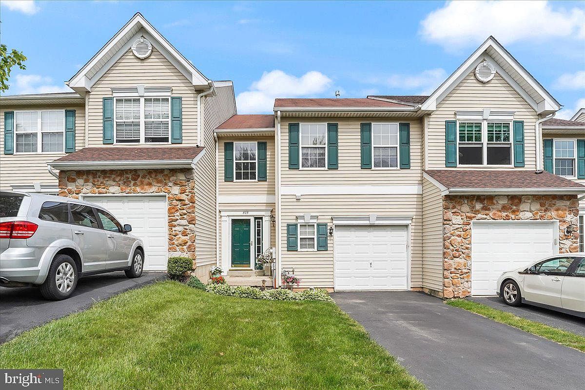 805 Lizzie Ln, Royersford, PA 19468 Zillow