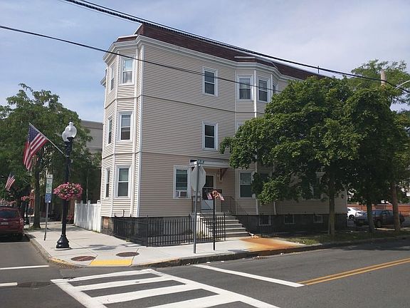 4th image of 60 Mountain Ave