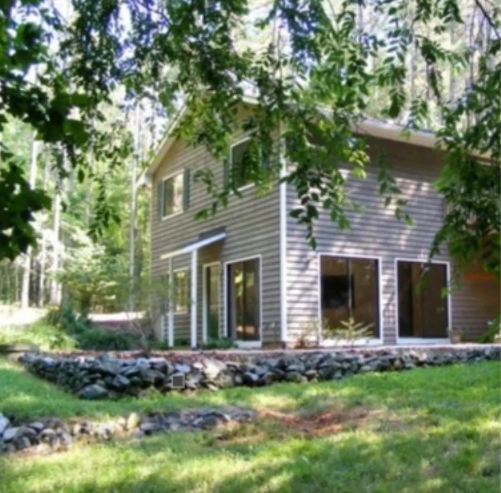 2 bed, 1.5 bath, 1330 sqft, $1,850 — Photo 1