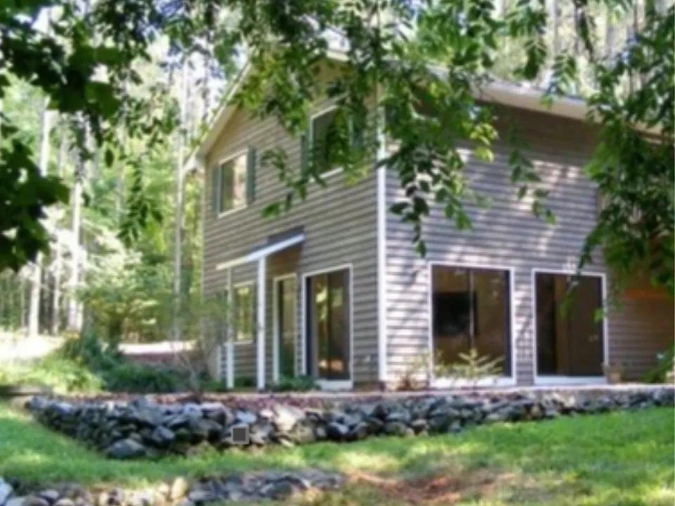 1320 Heron Pond Dr