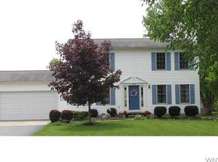 2552 Whitehaven Rd, Grand Island, NY 14072