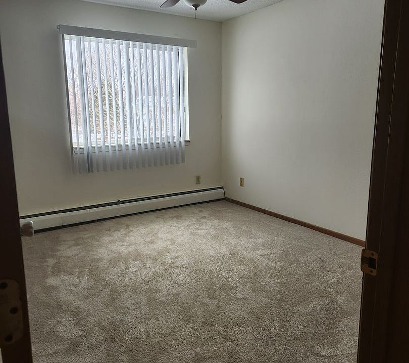 Raven Court Townhomes Apartment Rentals Blaine, MN Zillow