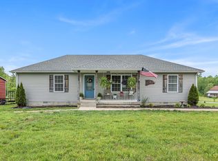 420 Douglas Ln, Lafayette, TN 37083