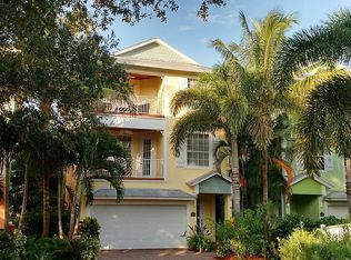 536 SW Akron Ave, Stuart, FL 34994