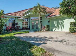 Live Oak Ave NE, Saint Petersburg, FL 33703
