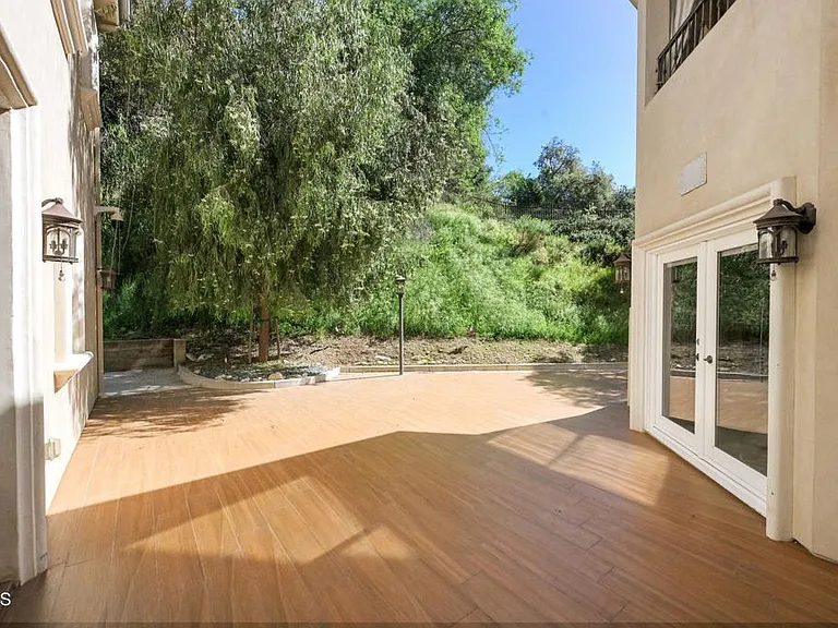 3263 New York Dr — Photo 58