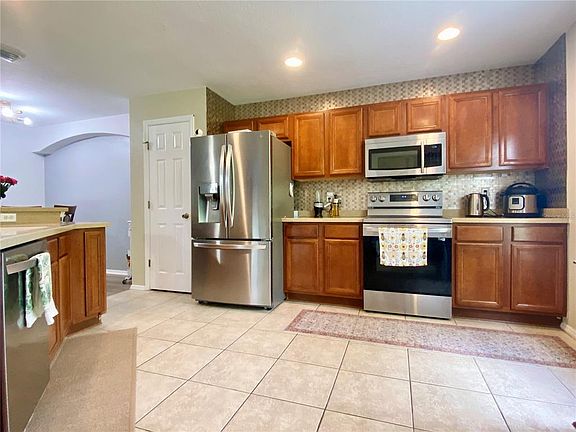 2nd image of 1529 Water Terrace Ln