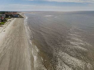1004 Beachview Dr #300, Saint Simons Island, GA 31522