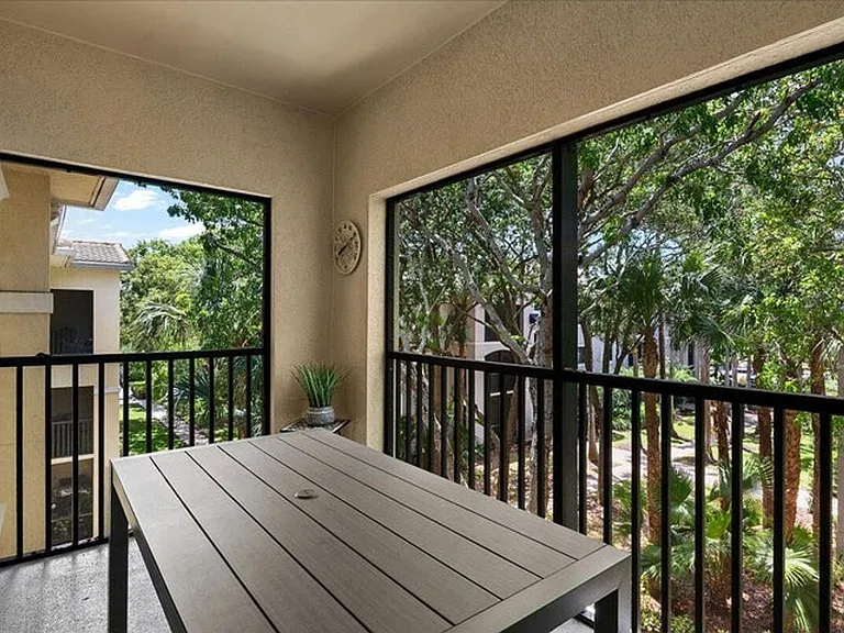 3020 Alcazar Pl #308 — Photo 10