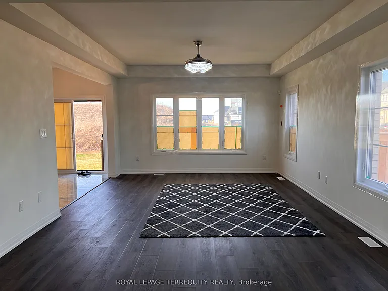 119 Acacia Rd — Photo 12