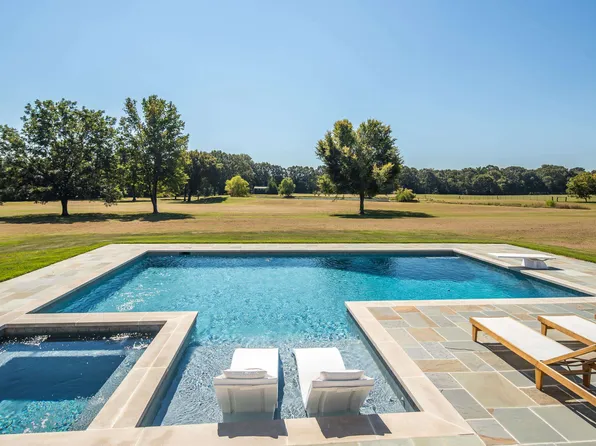 2555 Feathers Chapel Dr, Somerville, TN 38068