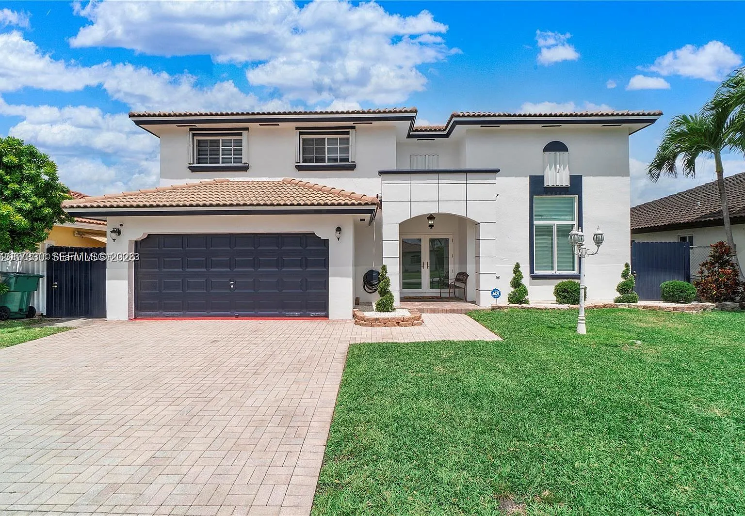 4 bed, 3.5 bath, 2537 sqft, $7,000 — Photo 2