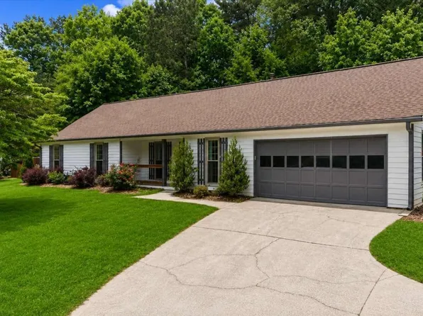 330 Monivea Ln, Roswell, GA 30075