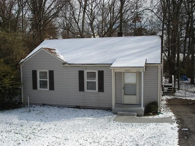 1st image of 2352 NE Greenfield Ln