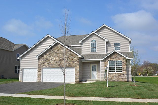 1st image of 16444 Fairfield Dr