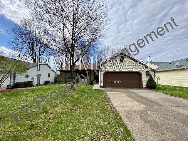 3 bed, 2.0 bath, 1068 sqft, $1,549 — Photo 2