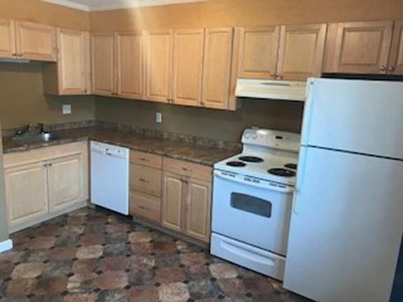 2nd image of 13 Chapel Hill Dr APT 3