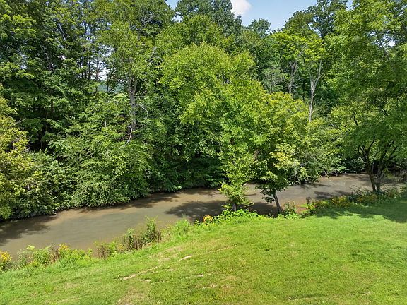 2nd image of 3542 Seven Springs Rd