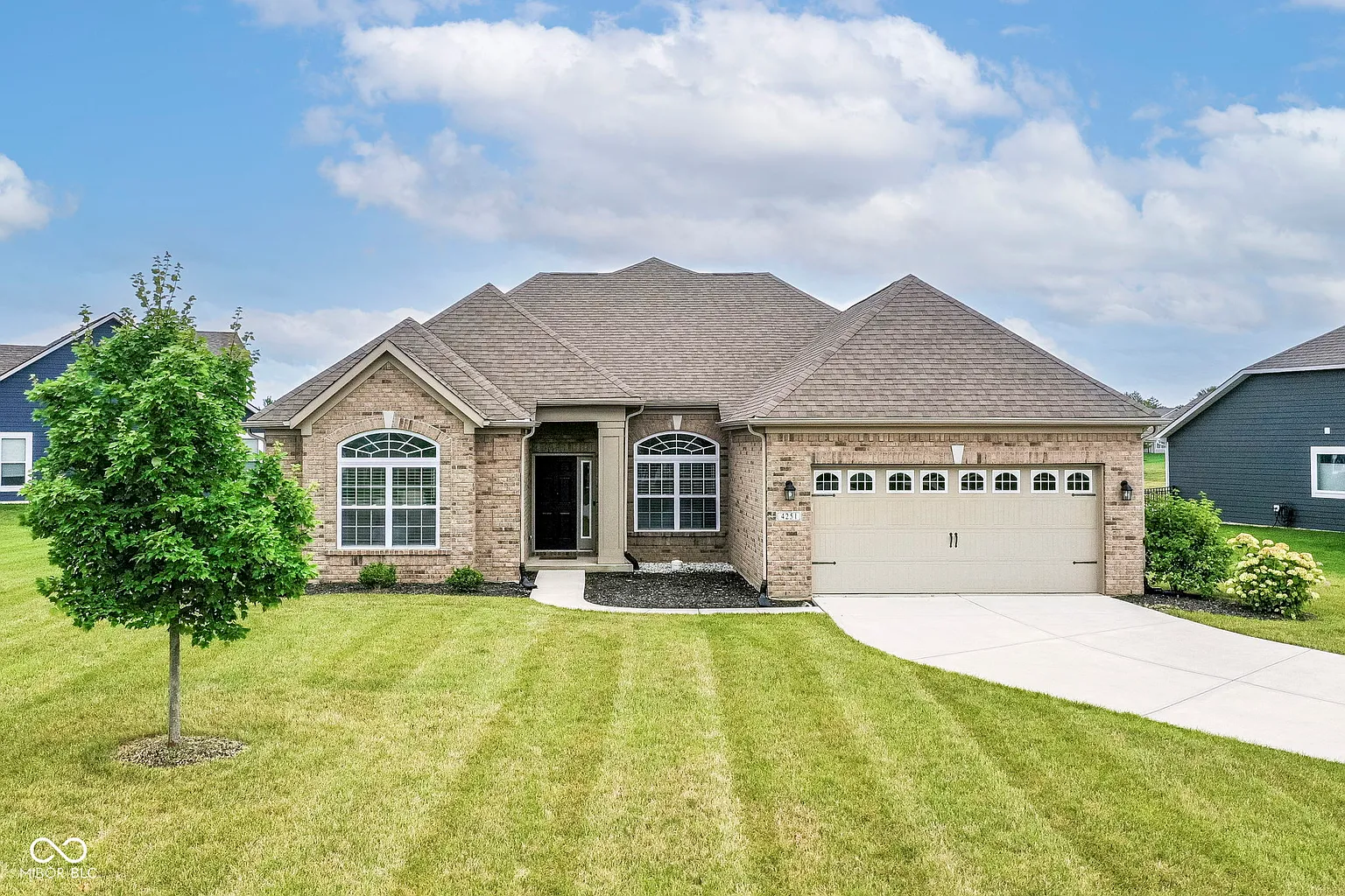4251 Hayward Way photo 1