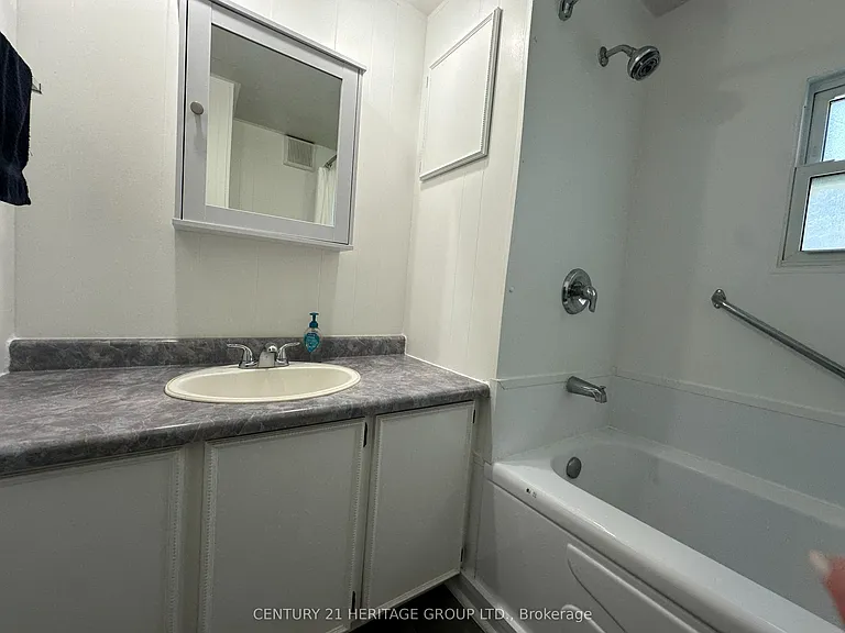 11 Maple Ct — Photo 21