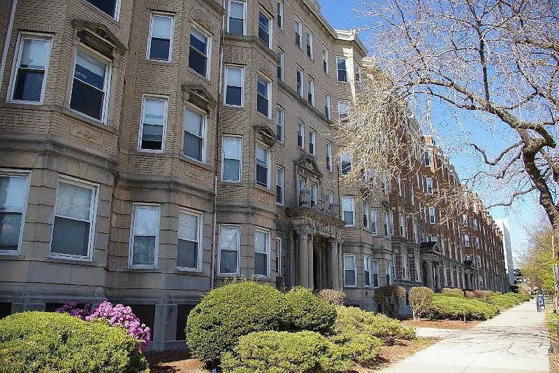 2nd image of 1167 Boylston Boston #12