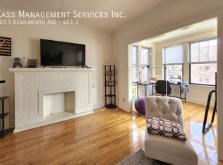 901 W Washington Blvd #4032, Oak Park, IL 60302