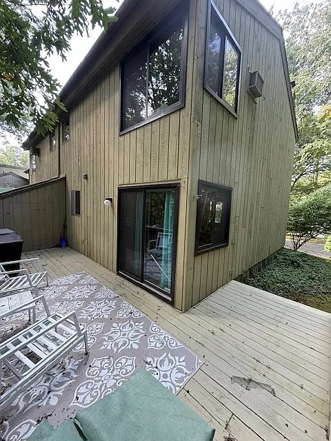 2 bed, 1.5 bath, 1076 sqft, $2,500 — Photo 2
