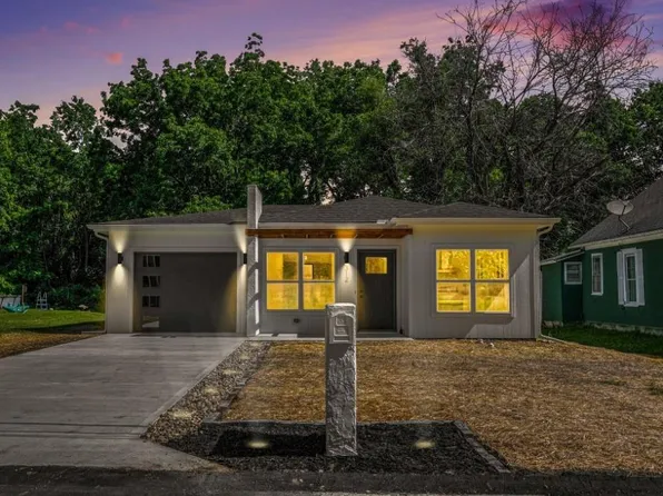 312 Martin Ave, Osawatomie, KS 66064