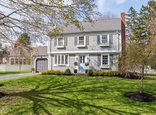 18 Oxford Rd, Wellesley, MA 02481
