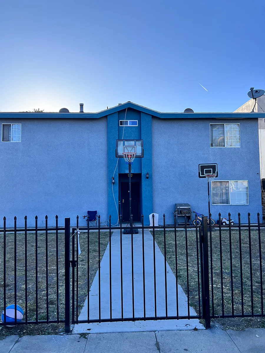 Building Photo - 2161 S West View St