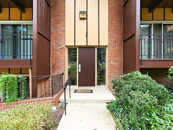 4th image of 10165 Fair Woods Dr #213