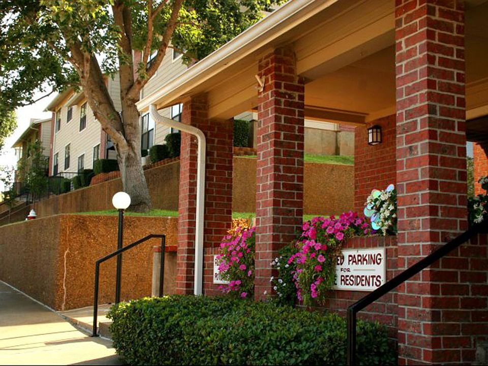 1st image of 4502 N University Dr #1002