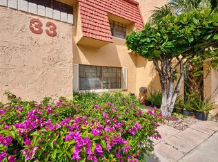 33 Spinning Wheel Ln #33, Fort Lauderdale, FL 33319