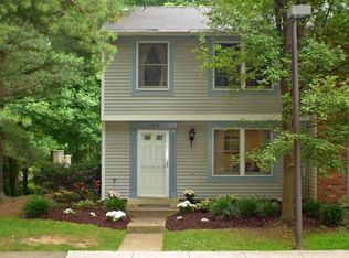 1579 Stowe Ct, Reston, VA 20194