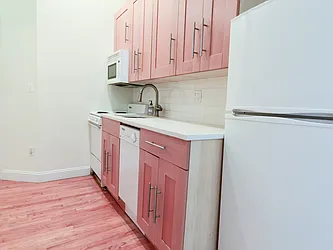 Rented by Urban Real Estate Inc