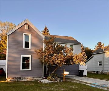 662 W Stevenson St, Gibsonburg, OH, 43431