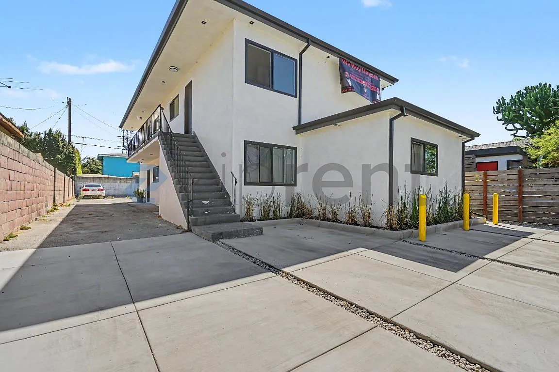 2 bed, 600 sqft, $3,000 — Photo 1