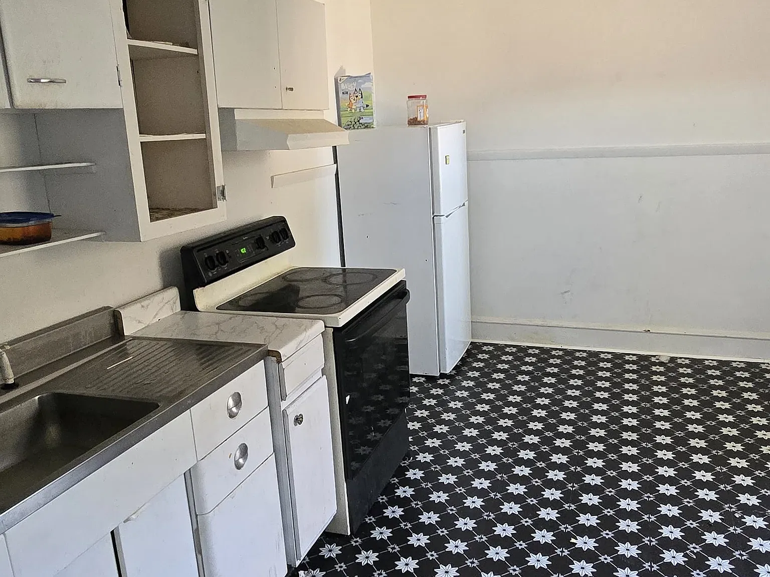 2 bed, 850 sqft, $1,450 — Photo 2