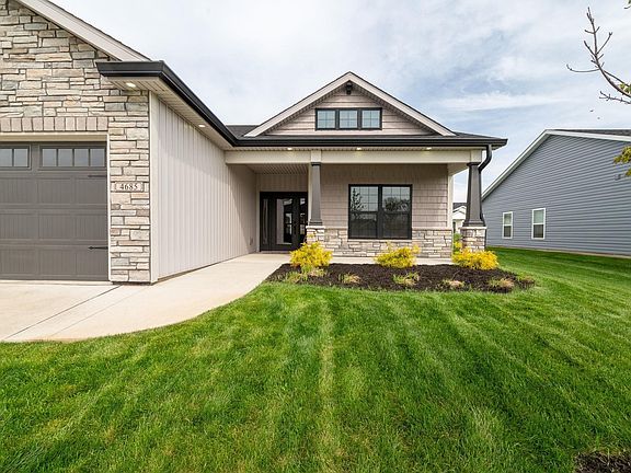 3rd image of 4685 Fieldstone Dr