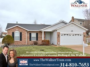 1297 Apple Hollow Dr, Arnold, MO 63010