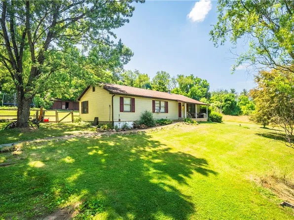 3844 Kozy Korner Rd, Center Valley, PA 18034