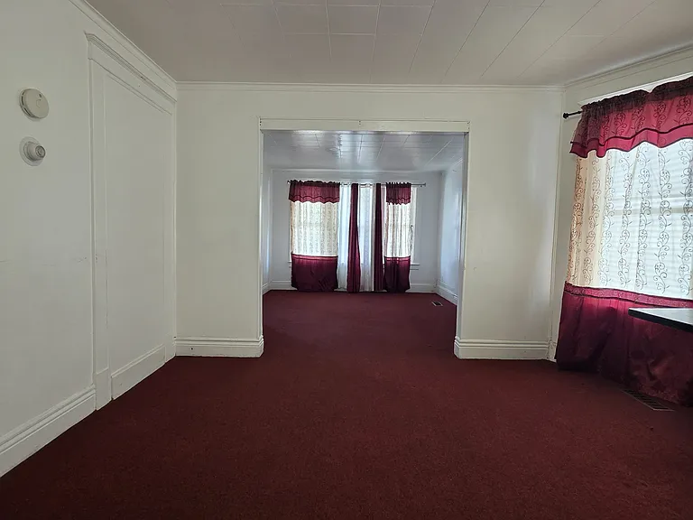 1029 E Ferry St #1 — Photo 2