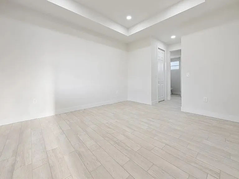 2719 42nd St W — Photo 19