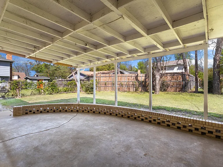 2909 Grove St — Photo 11