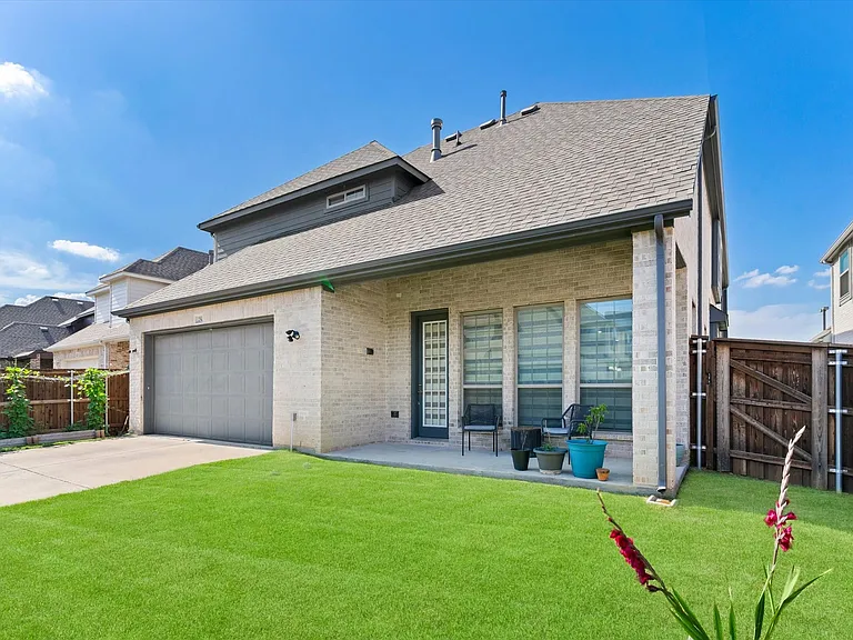 12543 Mercer Pkwy — Photo 27