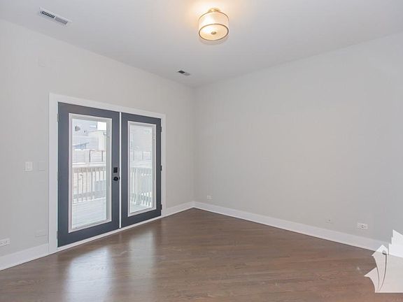 2nd image of 2737 N Wayne Ave #2S