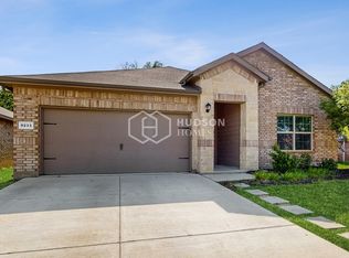9233 Wood Covert Way, Fort Worth, TX 76131