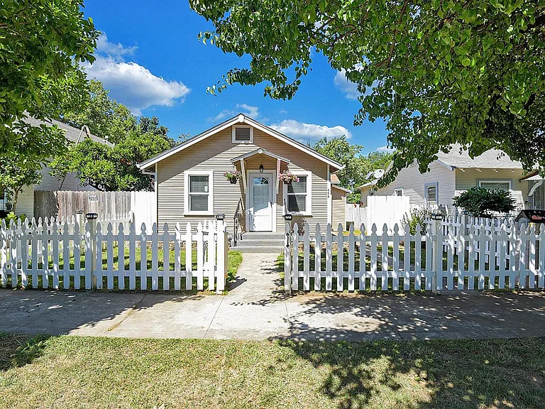 669 California St — Photo 2
