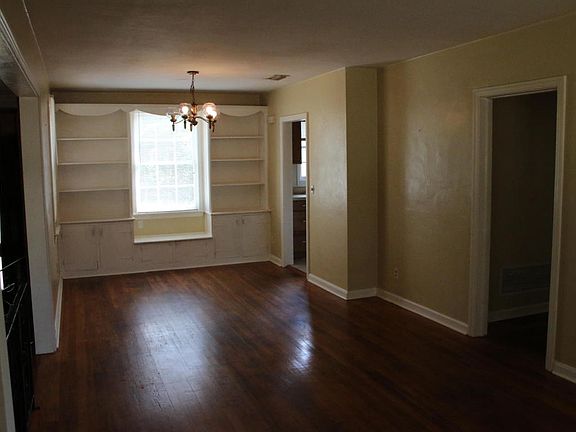 3rd image of 4943 Bridgewater Cir