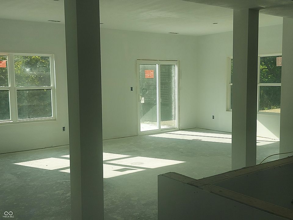 2nd image of 4758 Little Pearl Ln